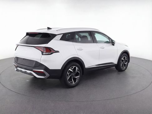Used 2025 Kia Sportage LX FWD image 9