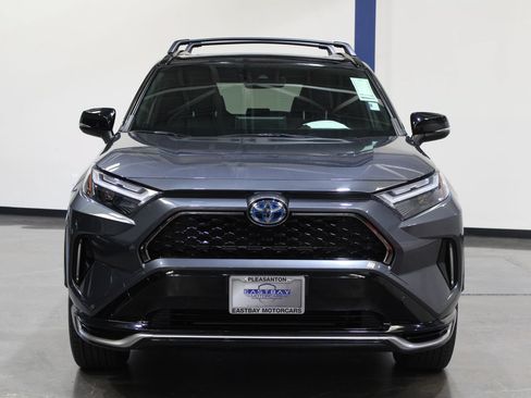Used 2022 Toyota RAV4 XSE AWD/4WD image 5