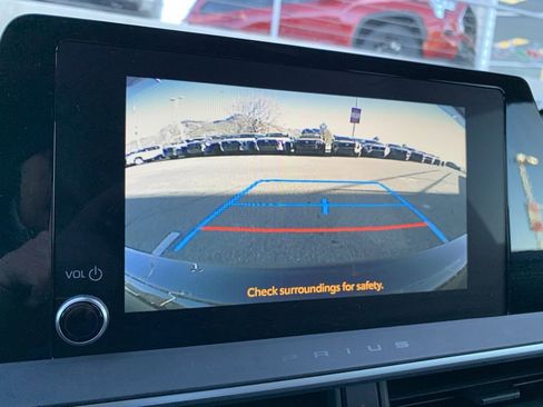 Certified 2023 Toyota Prius LE image 6