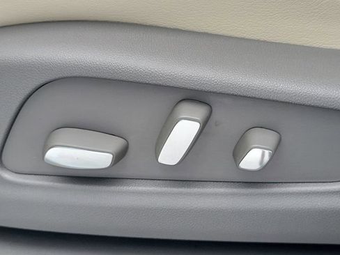 Used 2023 Cadillac XT5 Premium Luxury image 23