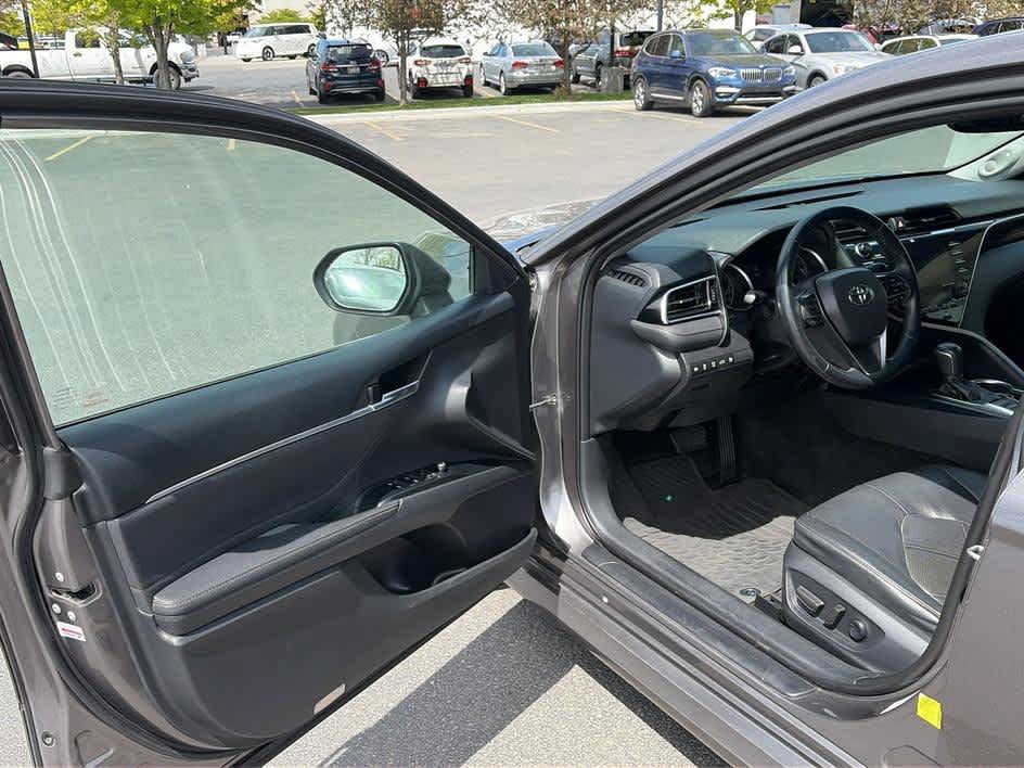 Used 2018 Toyota Camry XLE w/ Driver Assist Package FWD image 23