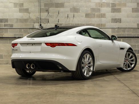 Used 2015 Jaguar F-TYPE Coupe image 7