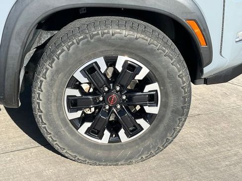 Used 2023 Nissan Frontier Pro-X w/ Technology Package RWD image 7