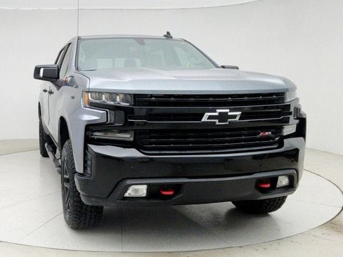 Used 2019 Chevrolet Silverado 1500 LT Trail Boss image 2