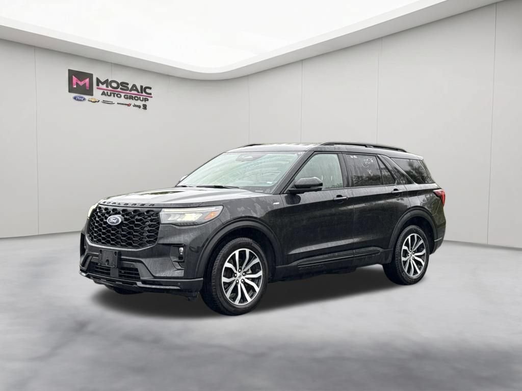 Used 2025 Ford Explorer ST-Line AWD/4WD image 4