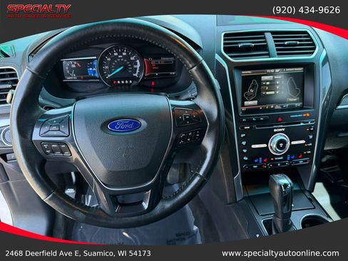Used 2016 Ford Explorer Limited w/ Equipment Group 301A AWD/4WD image 17