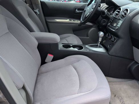 Used 2013 Nissan Rogue SV FWD image 21