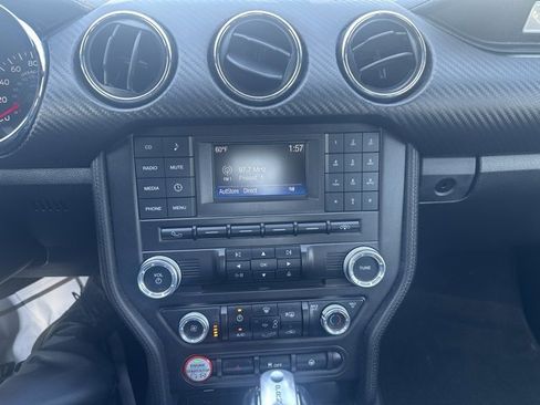 Used 2017 Ford Mustang Coupe image 22