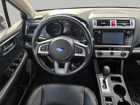 Used 2015 Subaru Outback 3.6R Limited image 3
