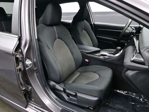 Used 2023 Toyota Camry LE image 13