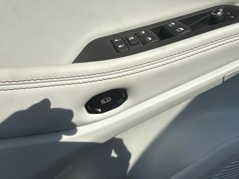 New 2026 Jeep Cherokee Limited AWD/4WD image 19