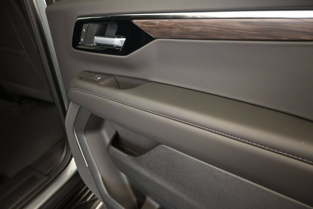 New 2026 Chevrolet Suburban LS RWD image 22