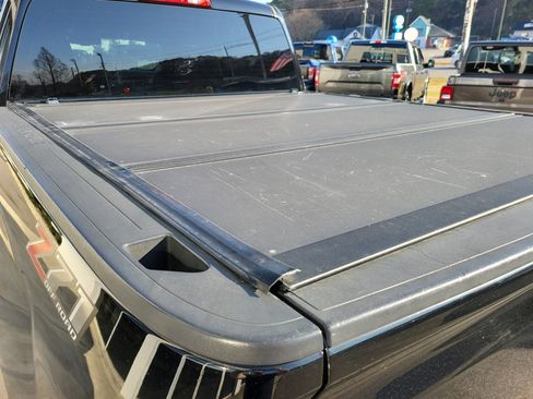 Used 2018 Chevrolet Silverado 1500 LT w/ All Star Edition image 10