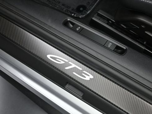 Certified 2026 Porsche 911 GT3 RWD image 29