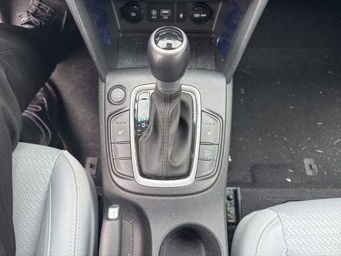 Used 2021 Hyundai Kona Limited w/ Cargo Package FWD image 4