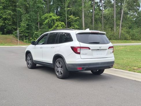 Used 2022 Honda Pilot Sport image 3