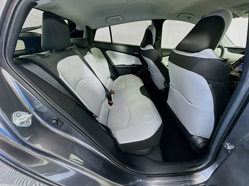 Used 2022 Toyota Prius LE FWD image 25