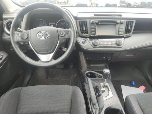 Used 2018 Toyota RAV4 XLE w/ Plus Extra Value Package AWD/4WD image 8