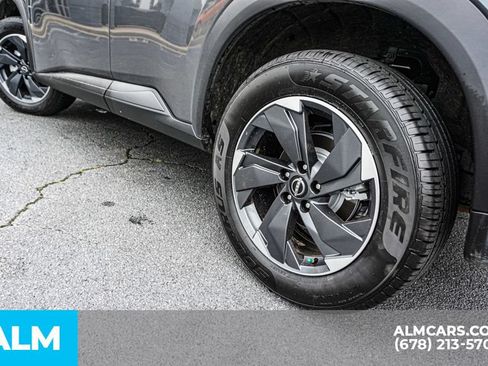 Used 2025 Nissan Rogue SV FWD image 15