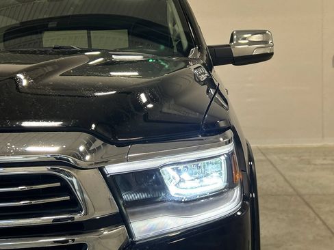 Used 2022 RAM 1500 Laramie AWD/4WD image 10