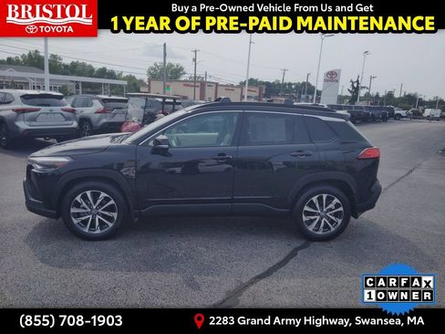 Used 2024 Toyota Corolla Cross XLE w/ Convenience Package AWD/4WD image 4