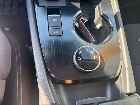 Used 2023 Nissan Rogue S AWD/4WD image 13
