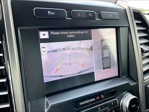 Used 2018 Ford F150 Platinum w/ Equipment Group 701A Luxury RWD image 13