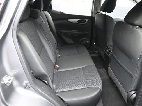 Used 2019 Nissan Rogue Sport S w/ Appearance Package FWD image 22