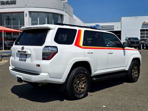 Used 2023 Toyota 4Runner 40th Anniversary SE AWD/4WD image 4