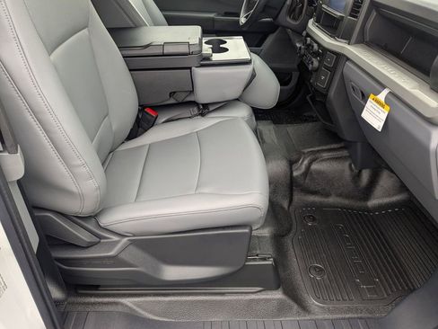 New 2026 Ford F350 XL w/ XL Chrome Package image 18