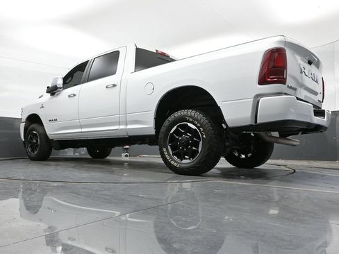 Used 2026 RAM 2500 Laramie AWD/4WD image 42
