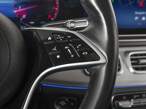 Used 2024 Mercedes-Benz GLS 450 4MATIC image 23