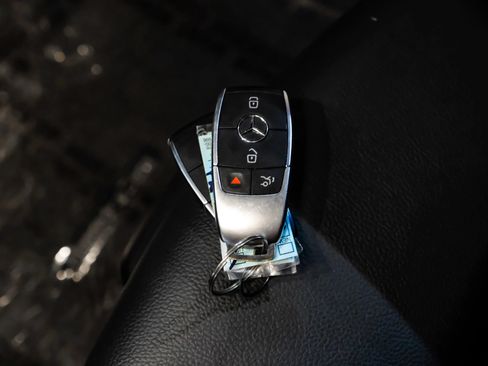 Used 2020 Mercedes-Benz GLB 250 image 52