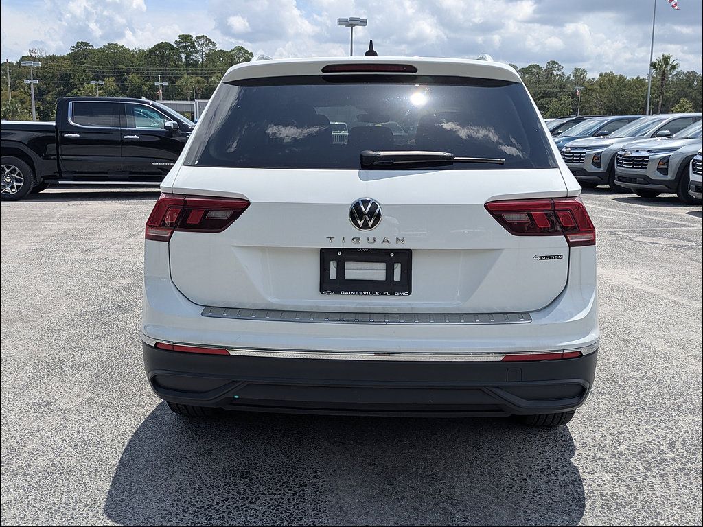 Used 2024 Volkswagen Tiguan Wolfsburg Edition AWD/4WD image 6