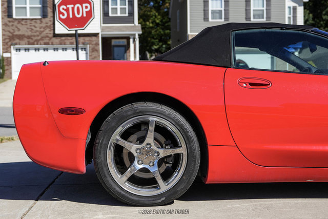 Used 1999 Chevrolet Corvette Convertible w/ Memory Pkg RWD image 9