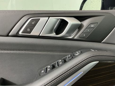 Certified 2025 BMW X5 xDrive50e w/ M Sport Package AWD/4WD image 23