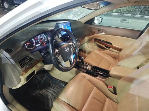 Used 2010 Honda Accord EX-L image 9