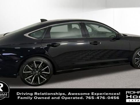 New 2026 Honda Accord Touring image 9