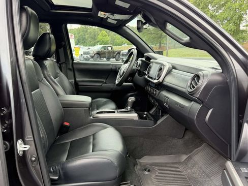 Certified 2023 Toyota Tacoma Limited AWD/4WD image 13