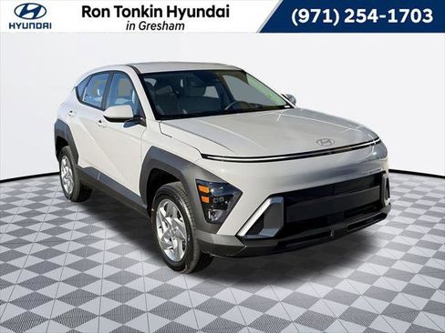 New 2026 Hyundai Kona SE image 1