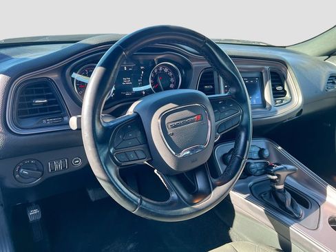 Used 2023 Dodge Challenger SXT RWD image 11
