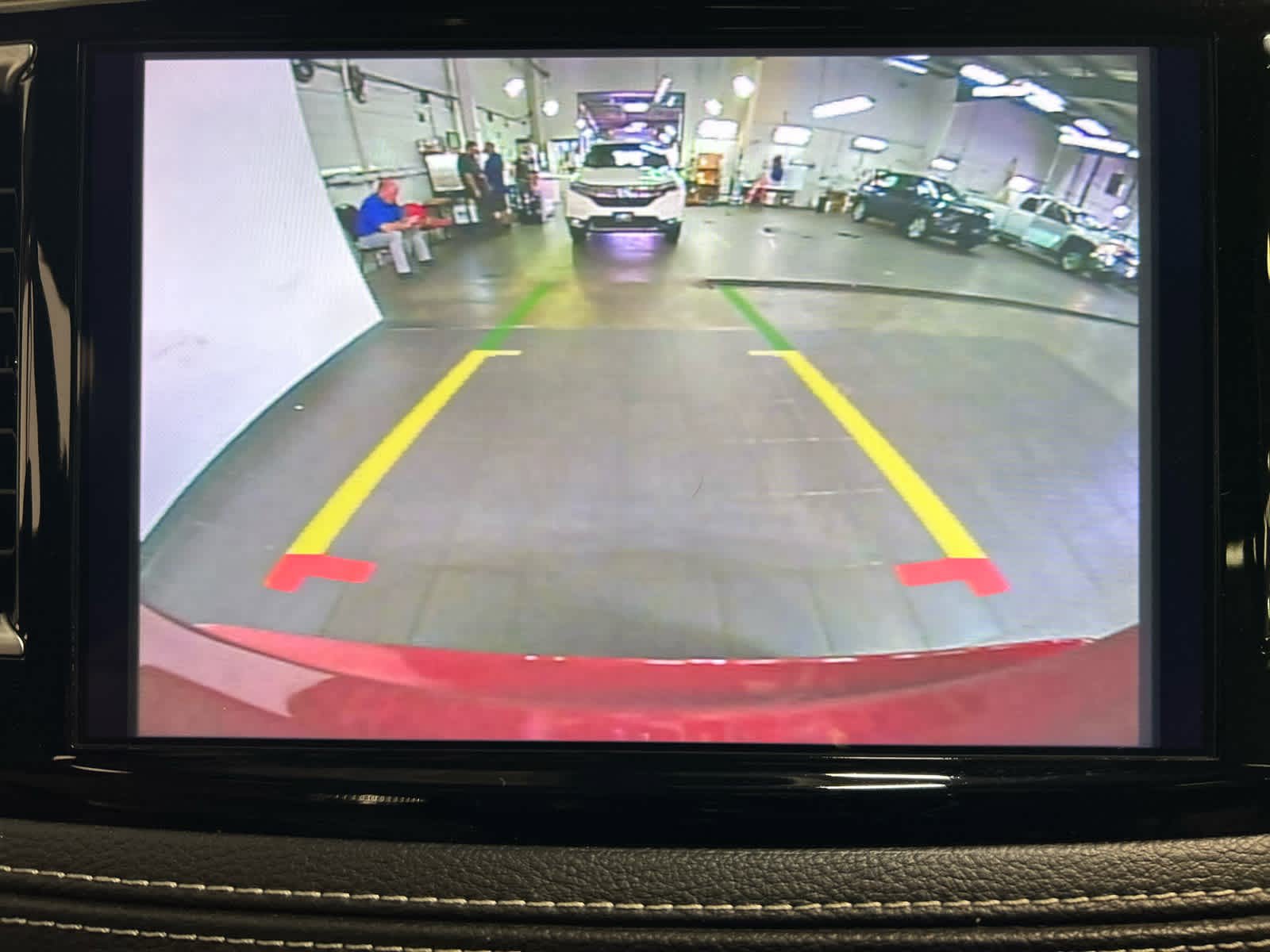 Used 2026 Chrysler Pacifica Limited w/ S Appearance Package FWD image 5