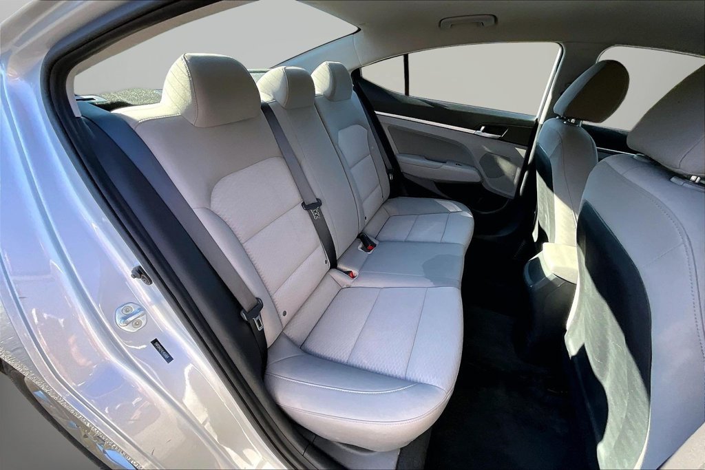 Used 2020 Hyundai Elantra SEL FWD image 28