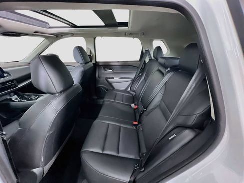 Used 2023 Nissan Rogue SV w/ SV Premium B Package AWD/4WD image 23