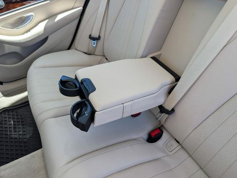 Used 2018 Mercedes-Benz E 300 4MATIC w/ Premium 2 Package image 19