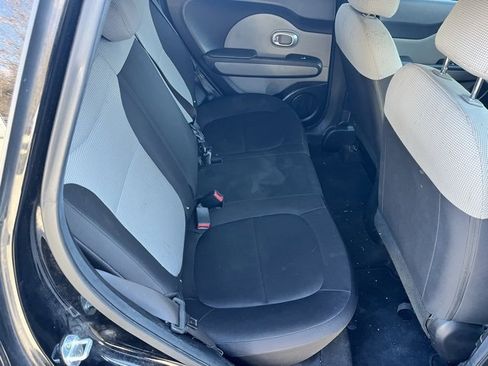 Used 2018 Kia Soul image 13