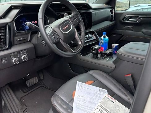 Used 2026 GMC Sierra 1500 AT4 w/ AT4 Premium Package AWD/4WD image 9