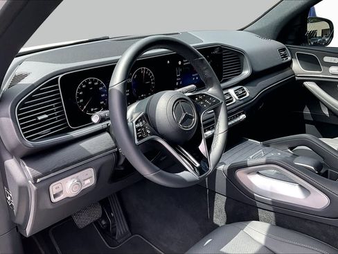 Used 2025 Mercedes-Benz GLE 450e 4MATIC image 18