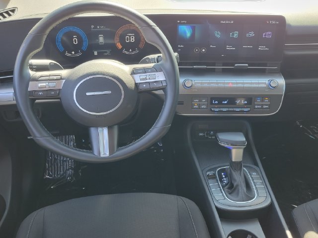 Used 2024 Hyundai Kona SEL FWD image 6