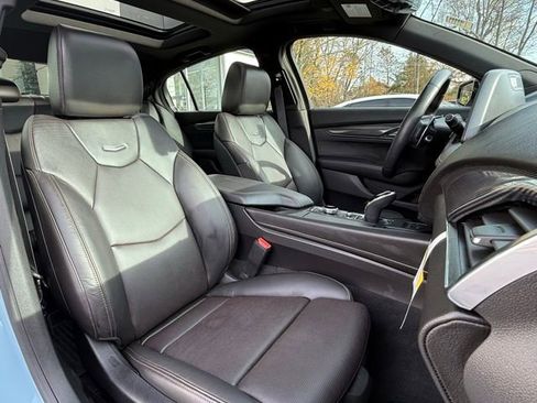 Used 2025 Cadillac CT5 V w/ Technology Package image 91